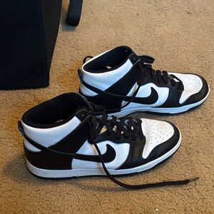 Nike Black and White High-Tops